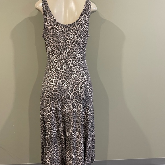 Joe fresh / cheetah print midi dress size medium - Picture 2 of 7
